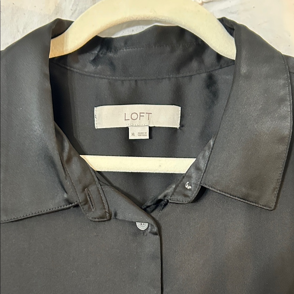 LOFT Women’s Elegant Black Button Down Silk Blouse - Picture 4 of 8